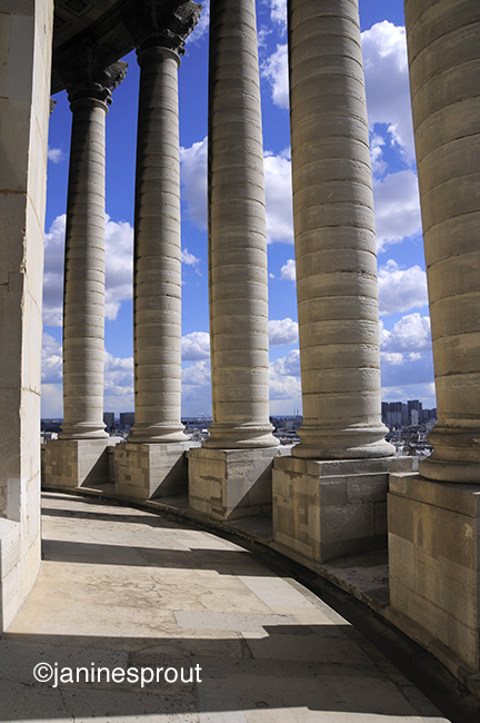 Pantheon Paris Colonnade
