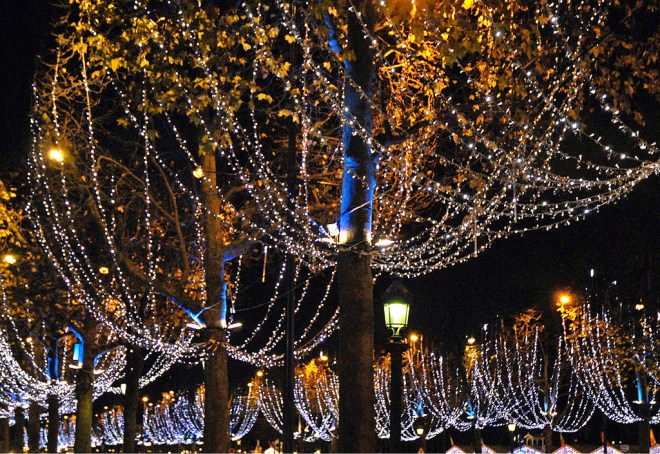 christmas paris
