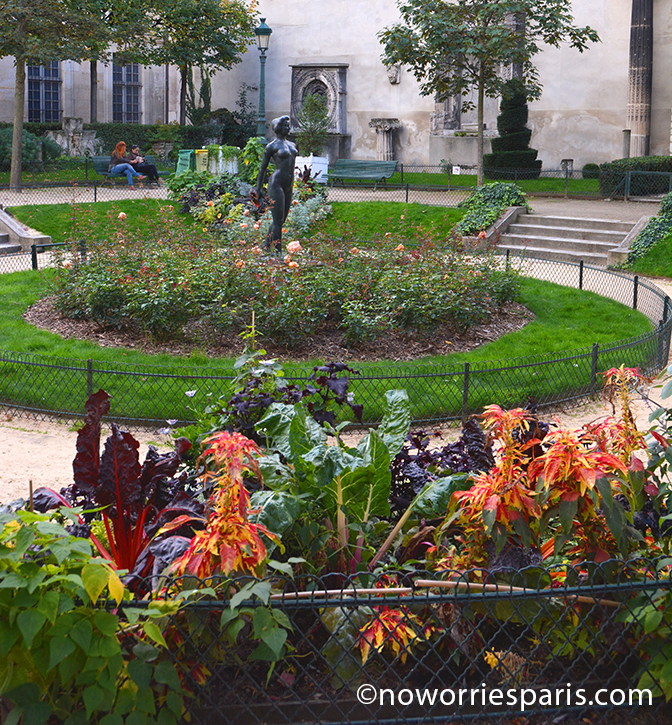 squareGeorgesCain_flowers